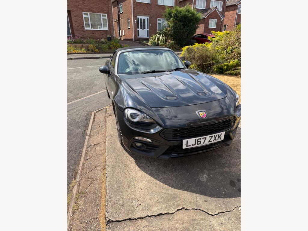 Abarth 124 Spider