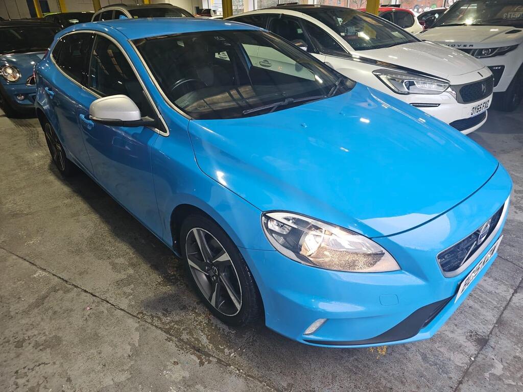 Volvo V40 Hatchback 2.0 D2 R-Design Euro 6 (s/s) 5dr