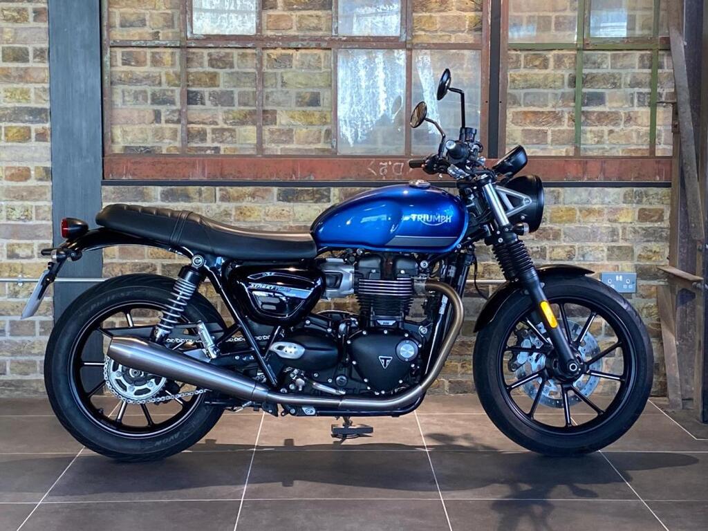 Triumph Street Twin
