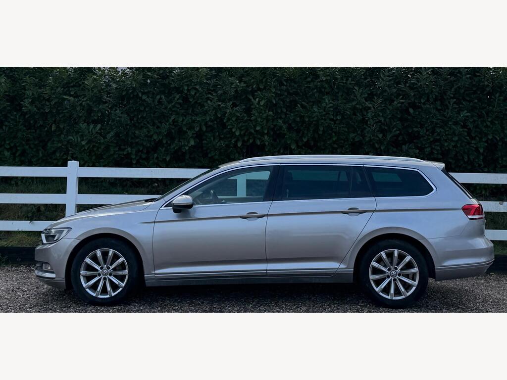 2016 Volkswagen Passat thumbnail 8