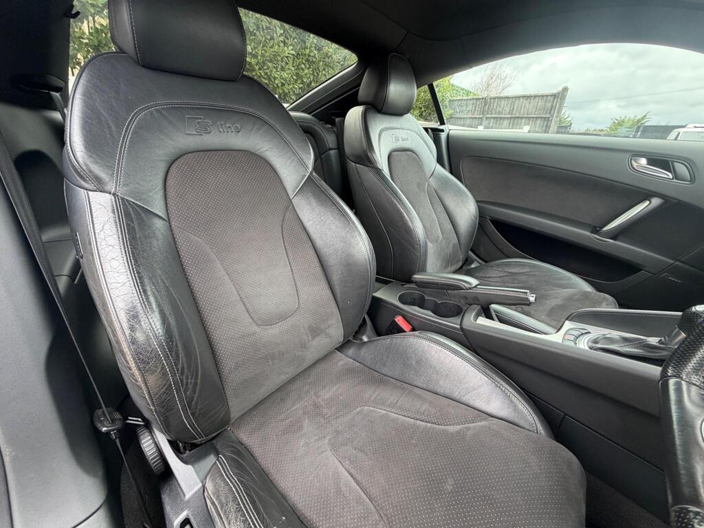 2012 Audi TT thumbnail 18