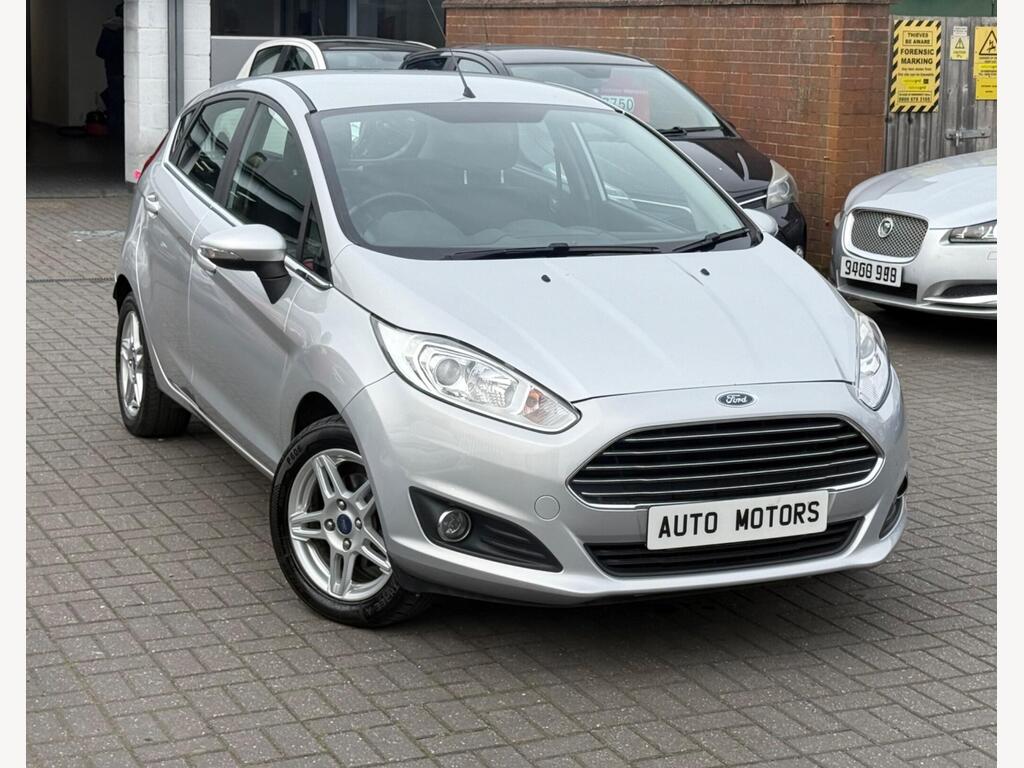 Ford Fiesta Hatchback 1.6 Zetec Powershift Euro 5 5dr