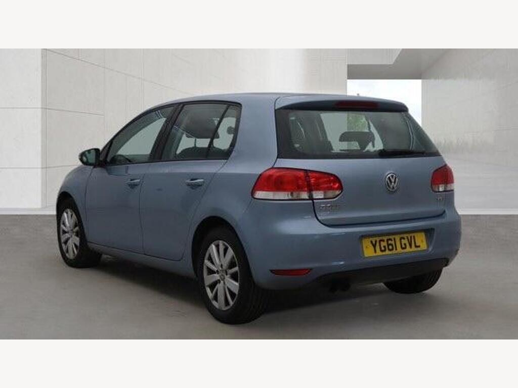 2011 Volkswagen Golf thumbnail 4