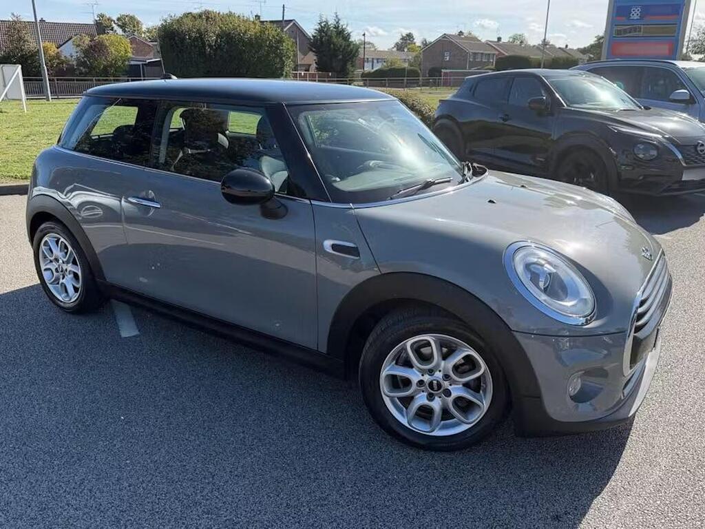 MINI Hatch Hatchback 1.5 Cooper Steptronic Euro 6 (s/s) 3dr
