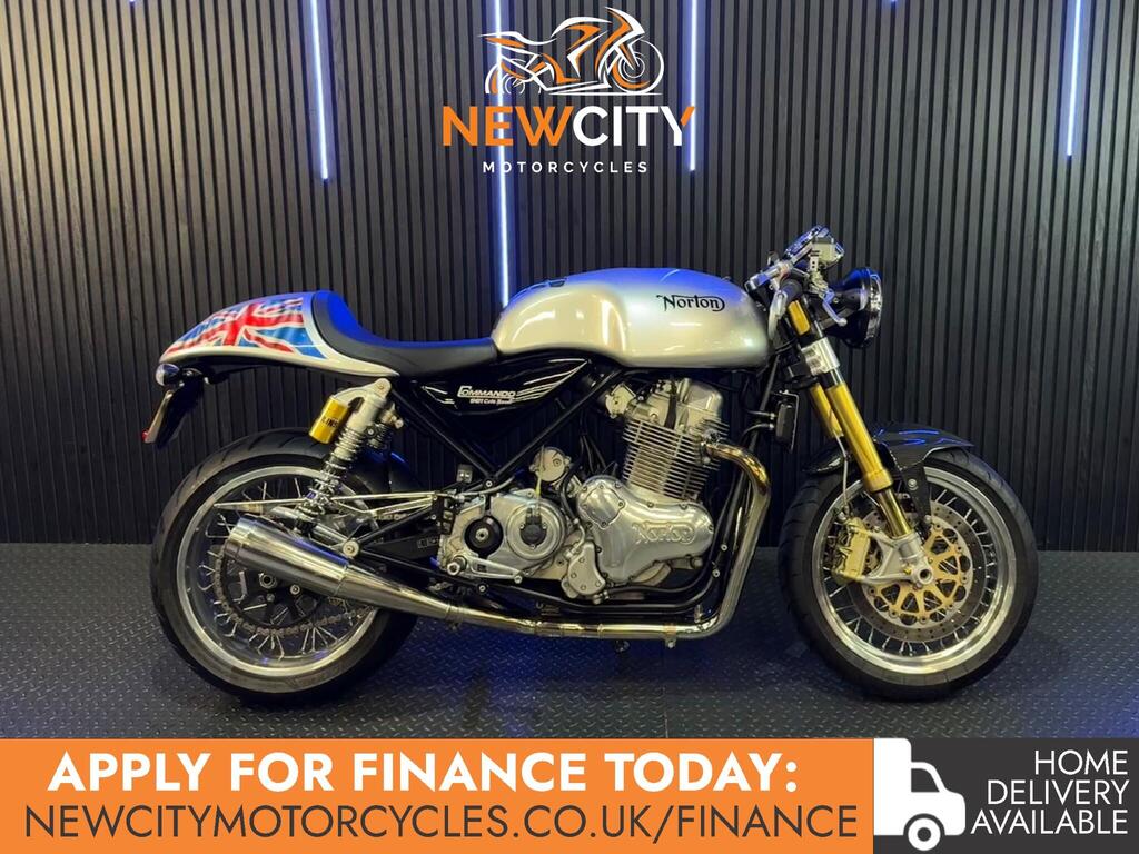 Norton Commando 961