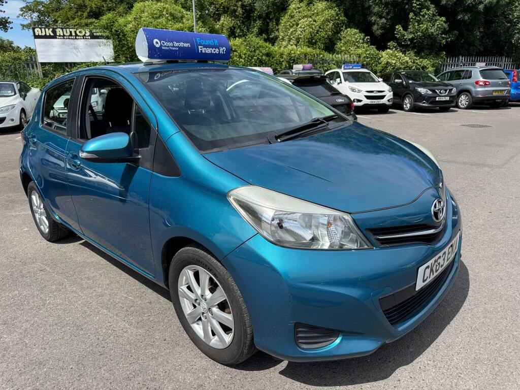Toyota Yaris Hatchback 1.33 Dual VVT-i TR Euro 5 5dr