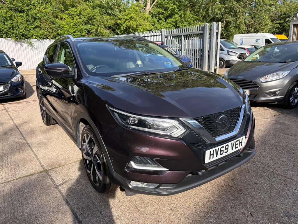 Nissan Qashqai SUV 1.3 DIG-T Tekna Euro 6 (s/s) 5dr