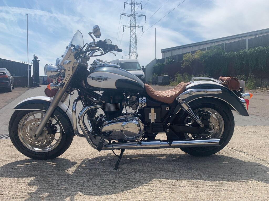 Triumph Bonneville America 865 Custom Cruiser 865