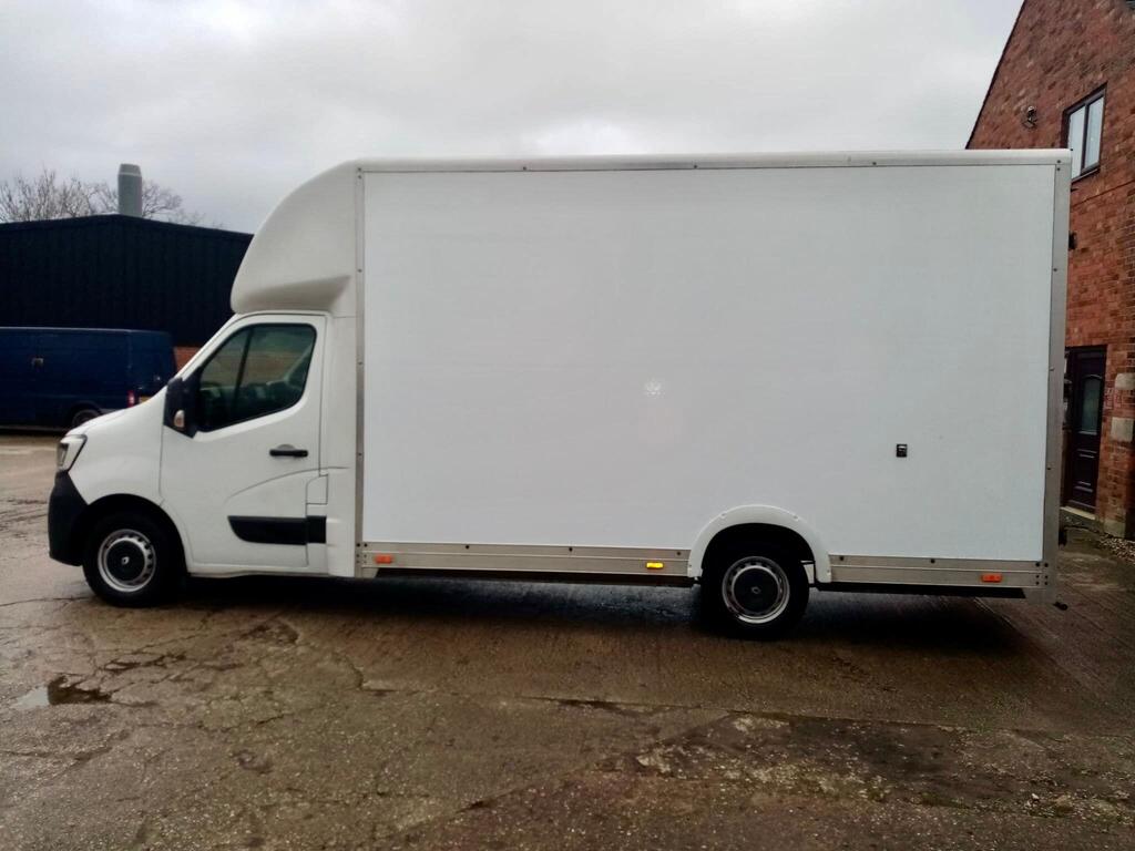 Renault Master Luton LOLOADER