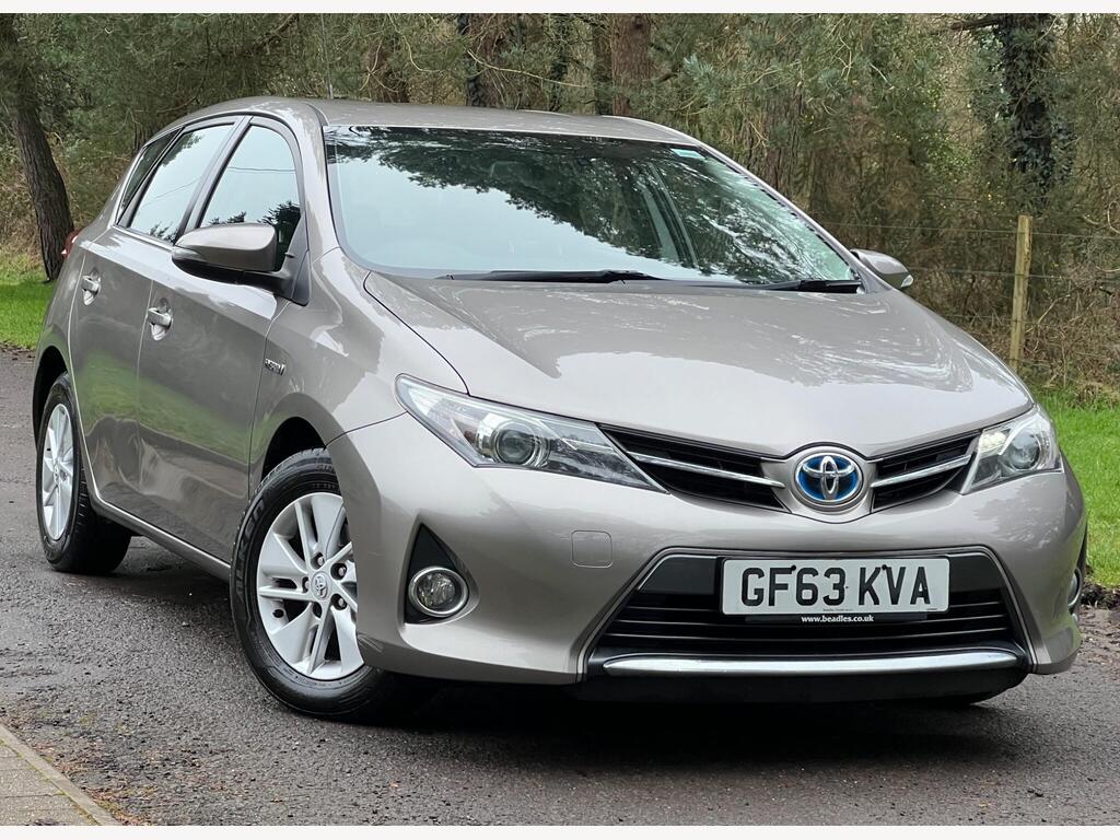 Toyota Auris Hatchback 1.8 VVT-h Icon CVT Euro 5 (s/s) 5dr