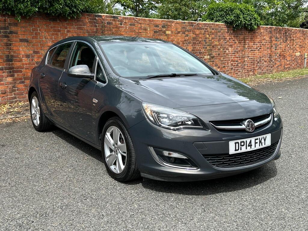 Vauxhall Astra Hatchback 1.4T 16v SRi Euro 5 5dr