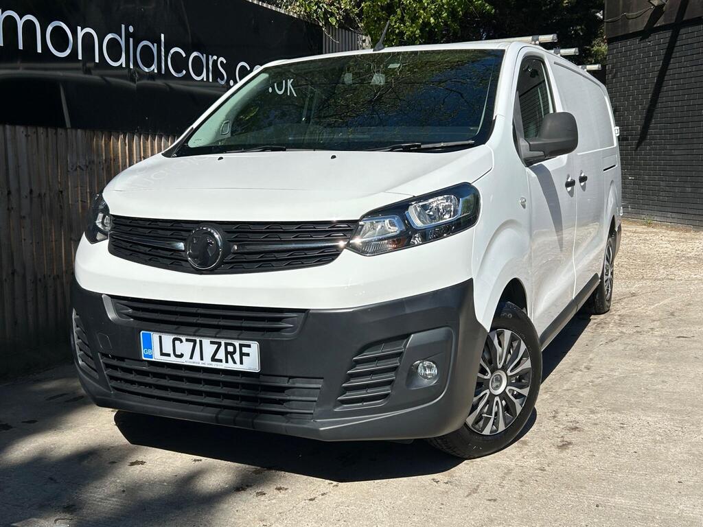 Vauxhall Vivaro Panel Van 2.0 Turbo D 3100 Dynamic L2 H1 Euro 6 (s/s) 6dr