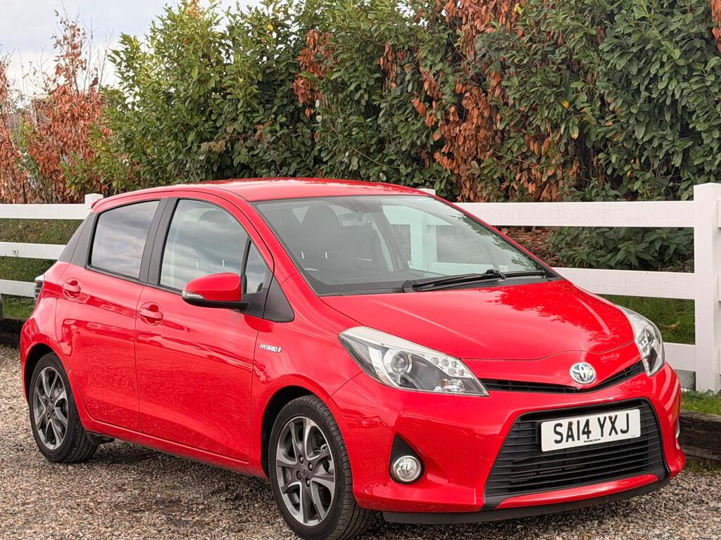 2014 Toyota Yaris thumbnail 4
