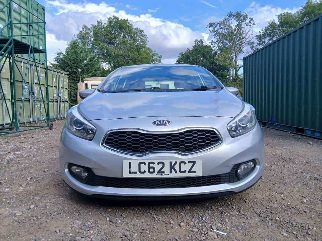 Kia Ceed Hatchback 1.6 CRDi EcoDynamics 1 Euro 5 (s/s) 5dr