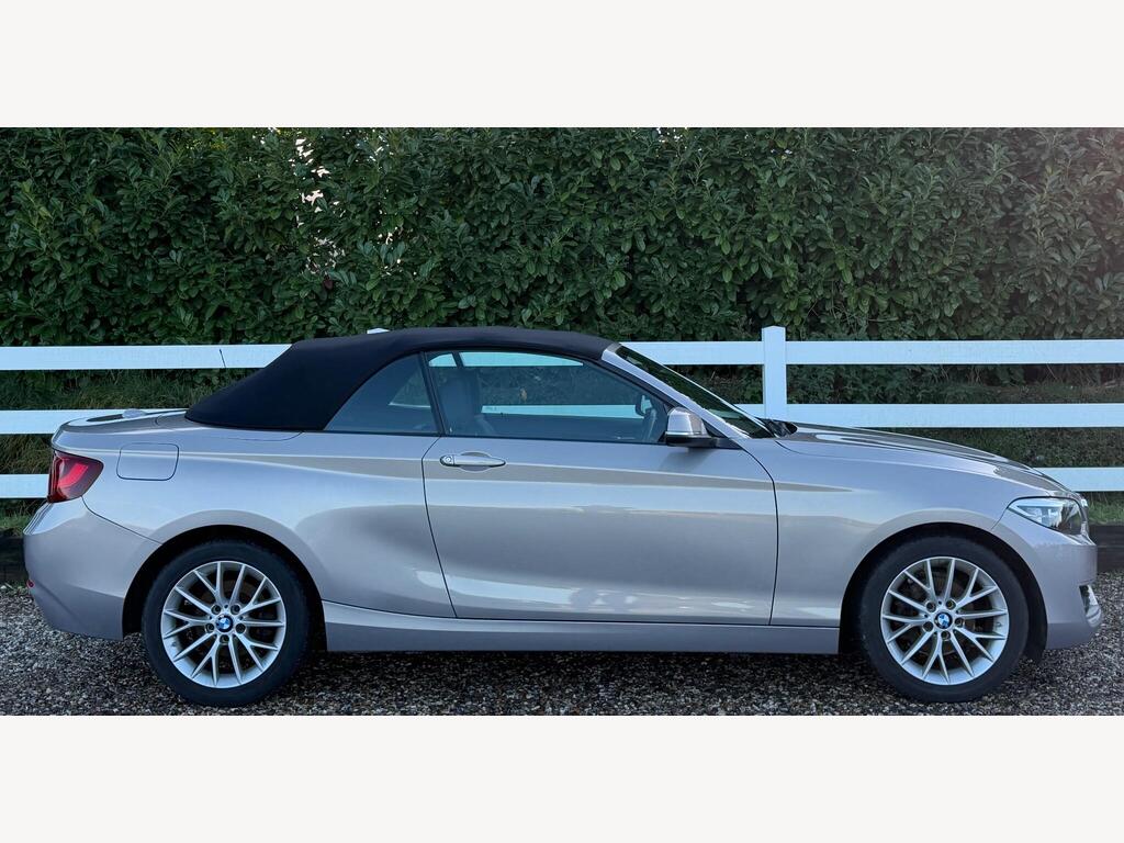 2015 BMW 2 Series thumbnail 11