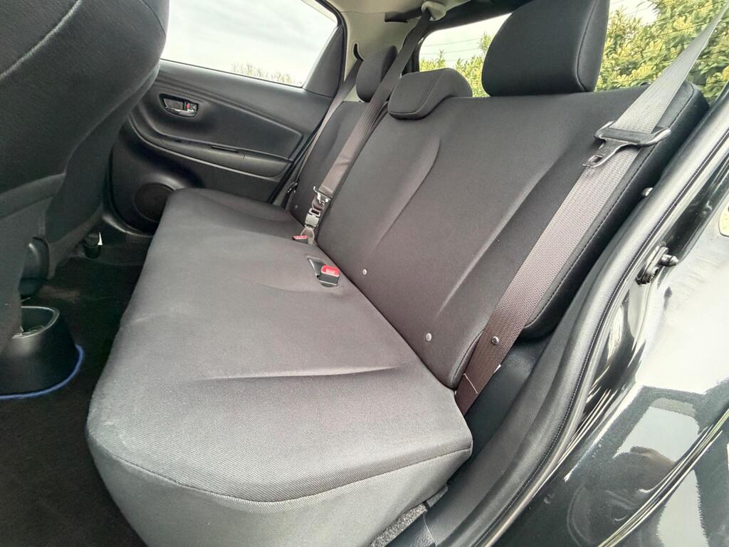 2016 Toyota Yaris thumbnail 20