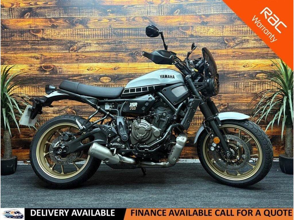 Yamaha XSR700 Roadster/Retro 700 Euro 5
