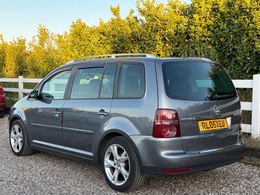 2005 Volkswagen Touran thumbnail 3