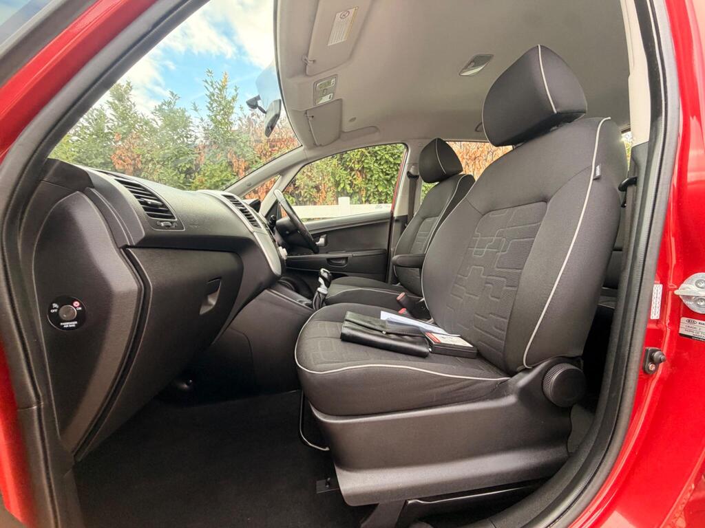 2012 Kia Venga thumbnail 37