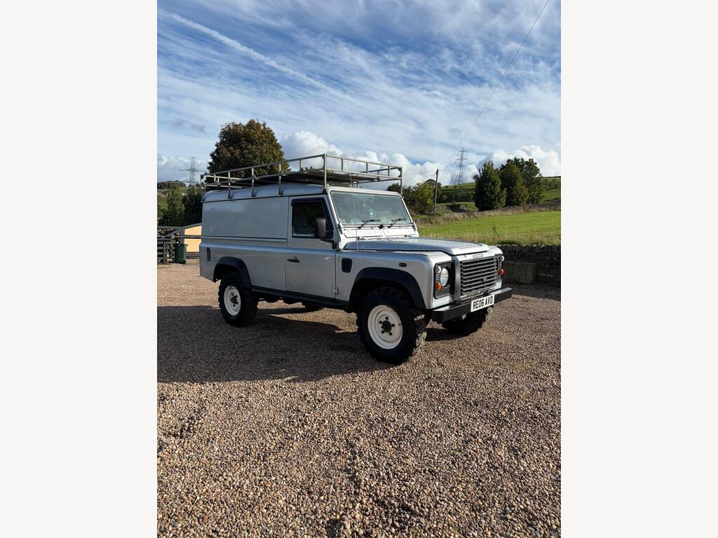Land Rover Defender 110 SUV 2.5 TD5 Hard Top SUV MWB 3dr