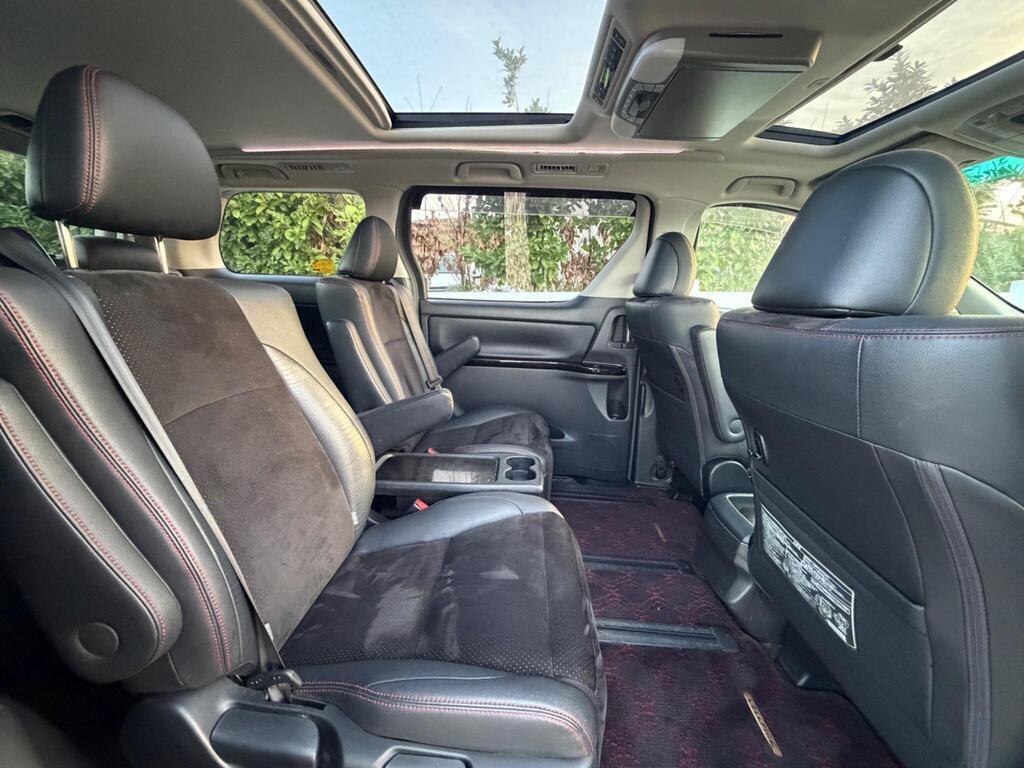 2013 Toyota Vellfire thumbnail 28