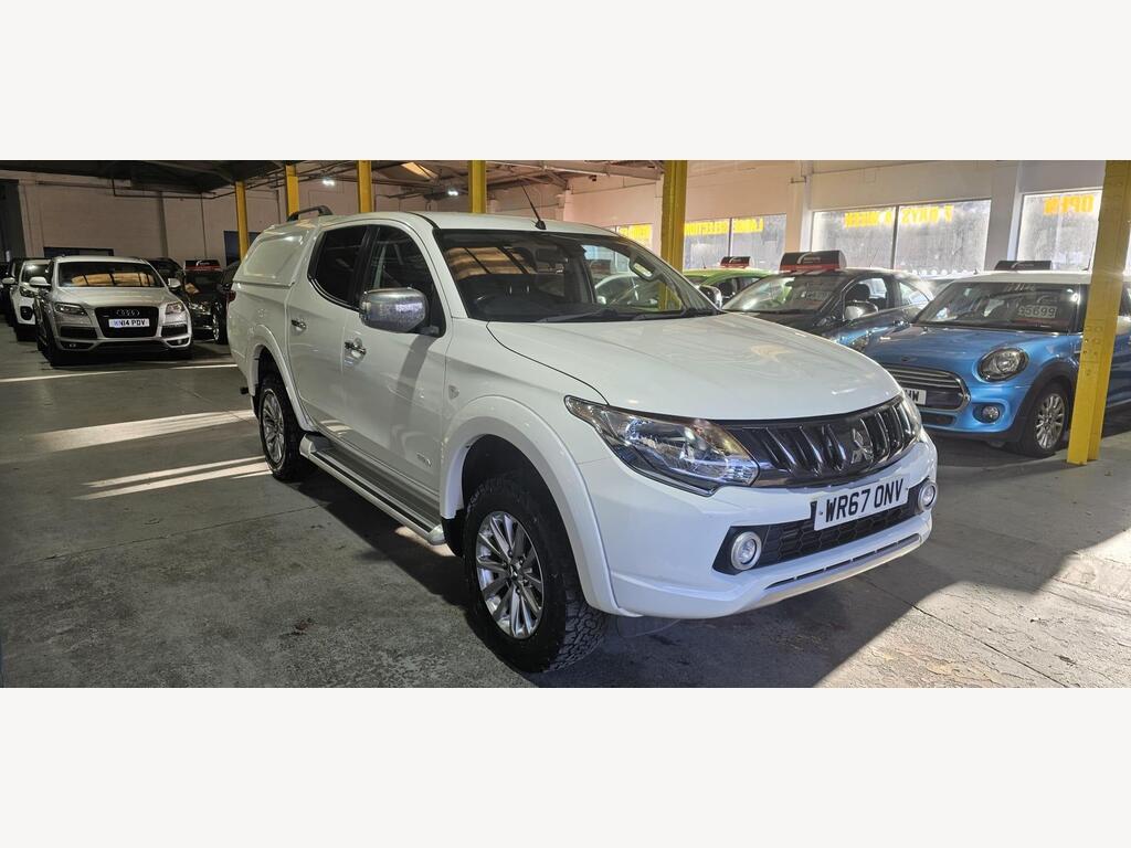 Mitsubishi L200 Pickup 2.4 DI-D DC Titan 4WD Euro 6 4dr