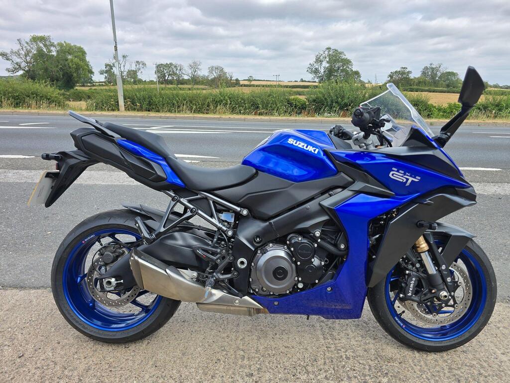 Suzuki GSX-S1000GT