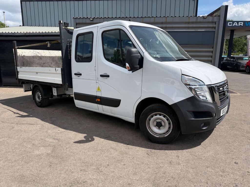 Nissan NV400