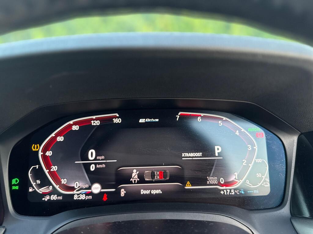 BMW 3 Series 2.0 330e 12kWh M Sport Auto Euro 6 (s/s) 4dr thumbnail 32