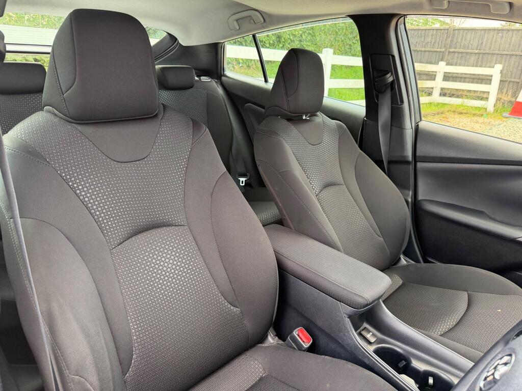 2019 Toyota Prius thumbnail 20