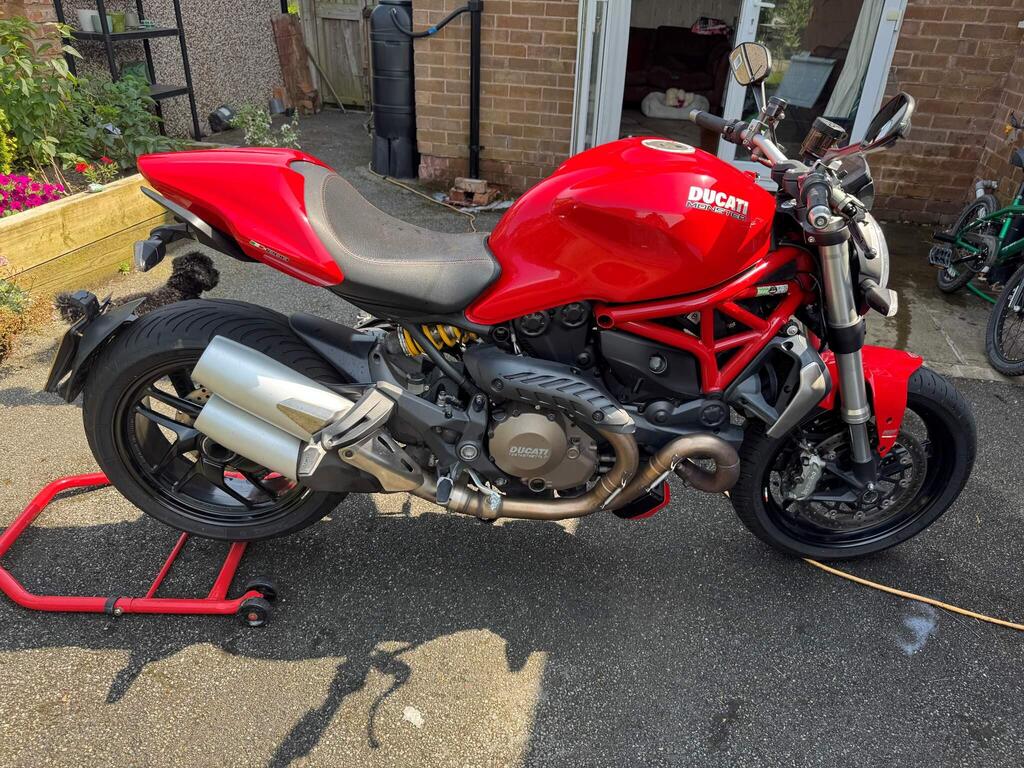 Ducati Monster 1200