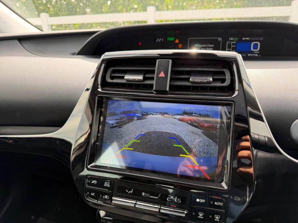 2019 Toyota Prius thumbnail 34