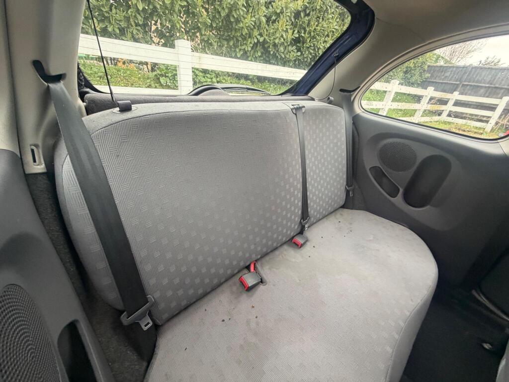 2003 Nissan Micra thumbnail 20