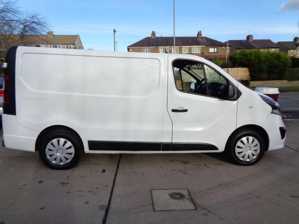 Vauxhall Vivaro Panel Van 1.6 CDTi 2700 Sportive L1 H1 Euro 6 5dr