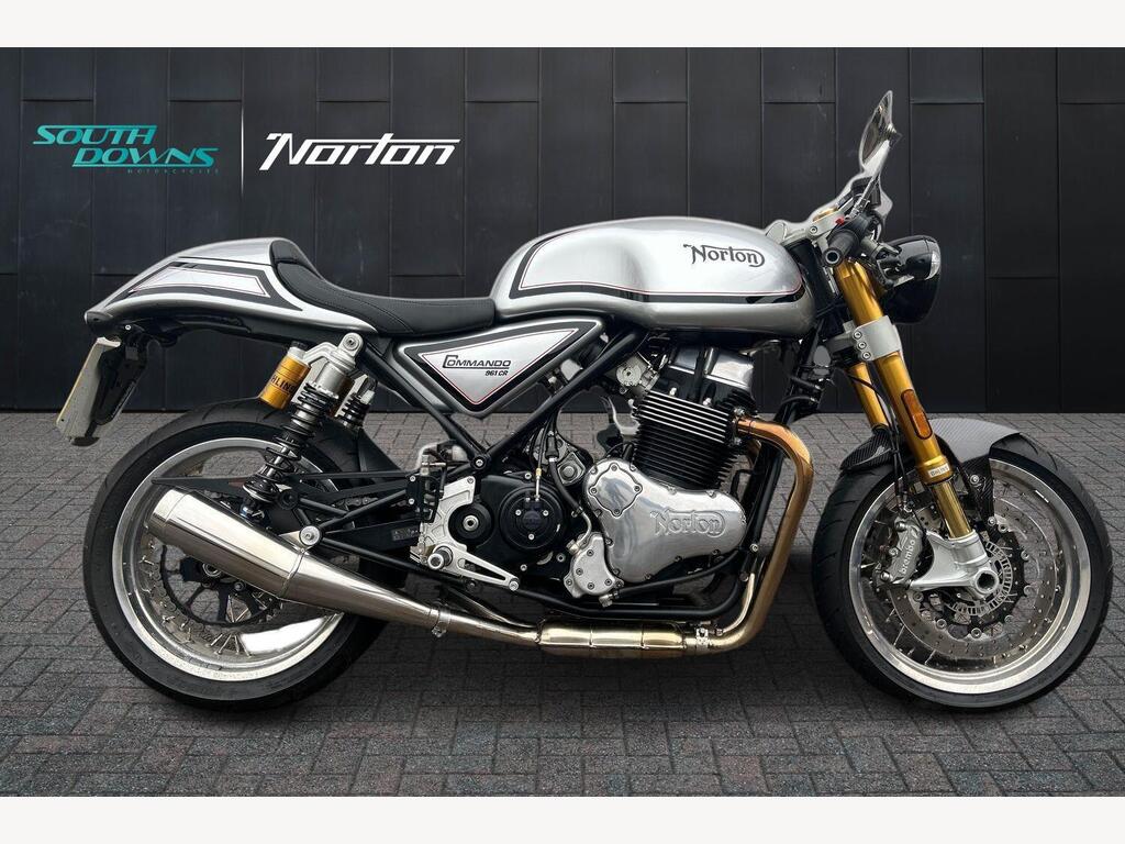 Norton Commando 961