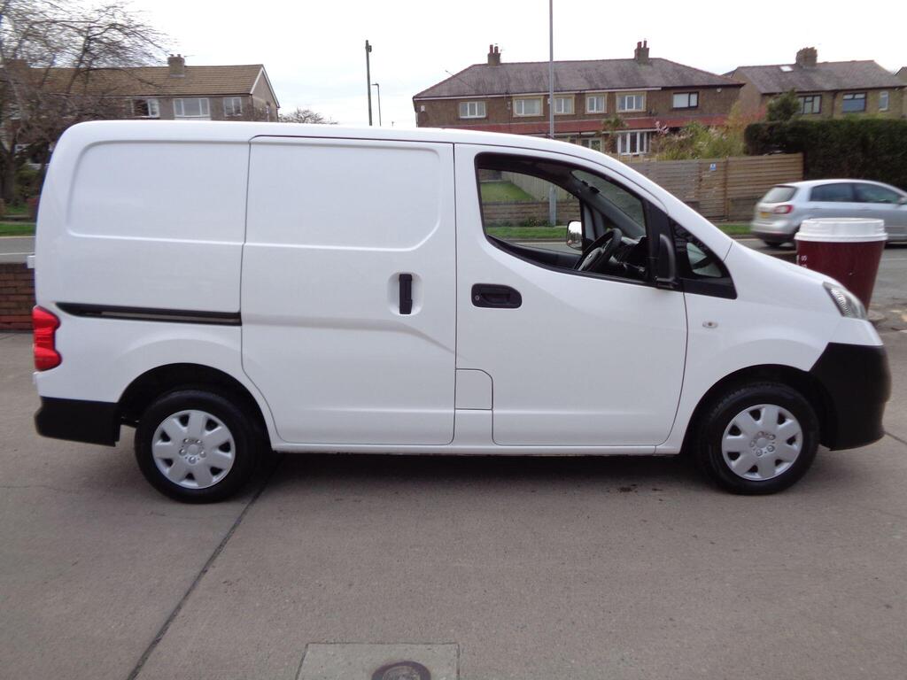 Nissan NV200 Panel Van 1.5 dCi Acenta SWB Euro 6 6dr