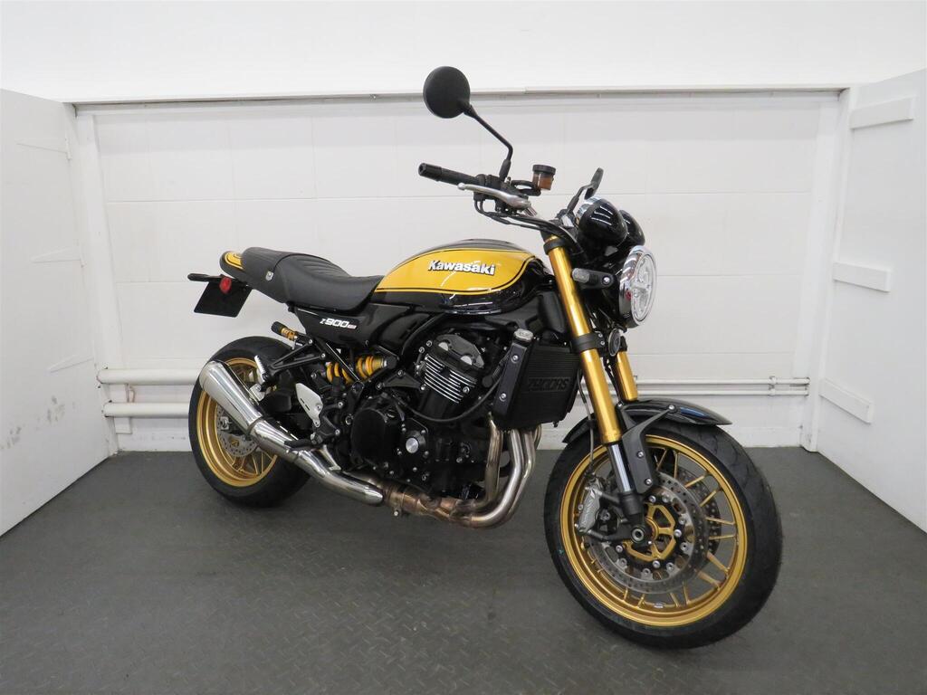 Kawasaki Z900 RS SE