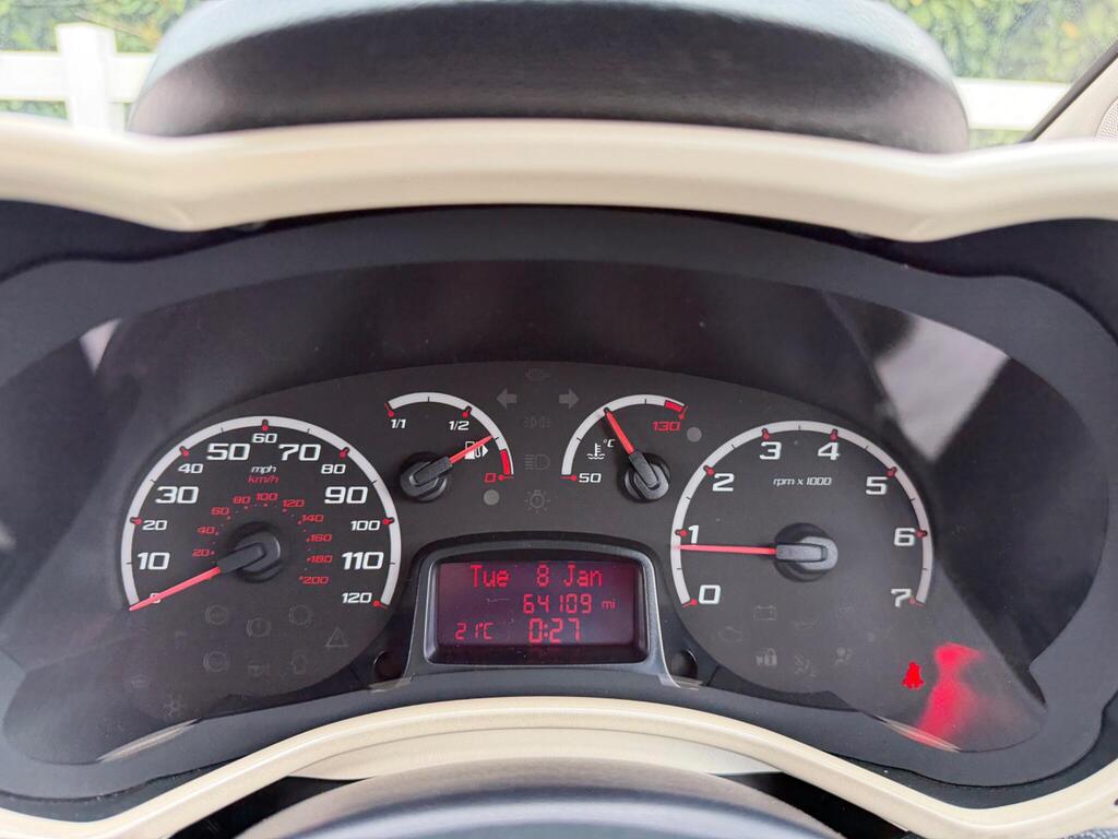 2010 Ford Ka thumbnail 17