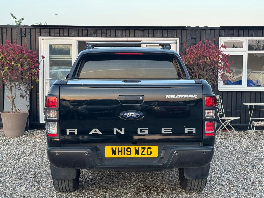 Ford Ranger 3.2 TDCi Wildtrak Auto 4WD Euro 5 4dr thumbnail 3