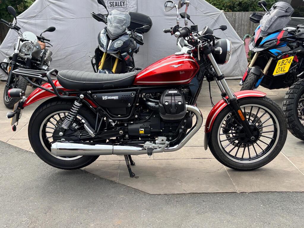 Moto Guzzi V9 Roamer Roadster/Retro 853 Euro 4