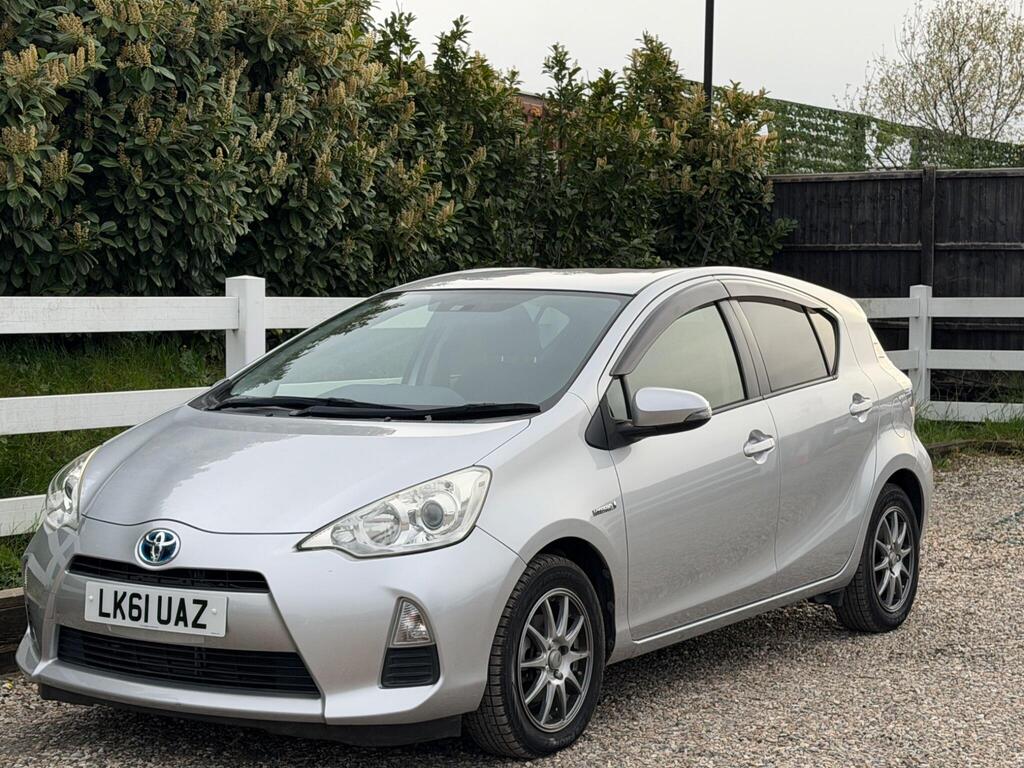 2012 Toyota Aqua thumbnail 6