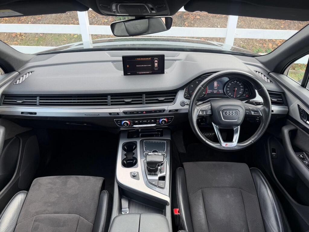 2015 Audi Q7 thumbnail 15