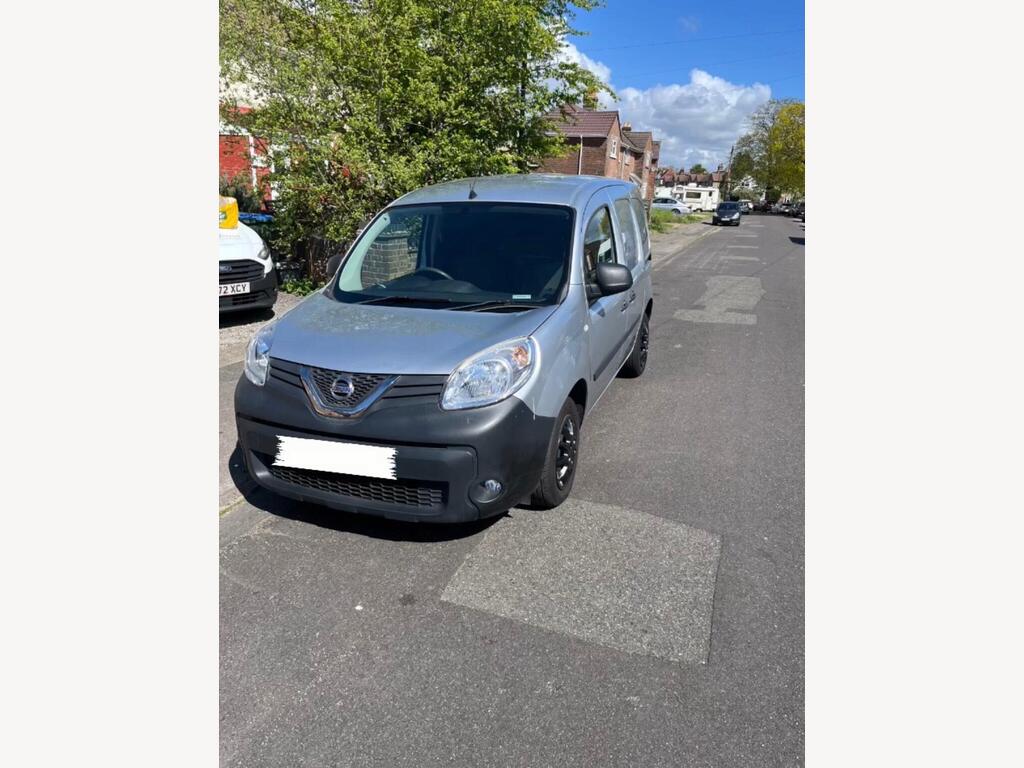 Nissan NV250