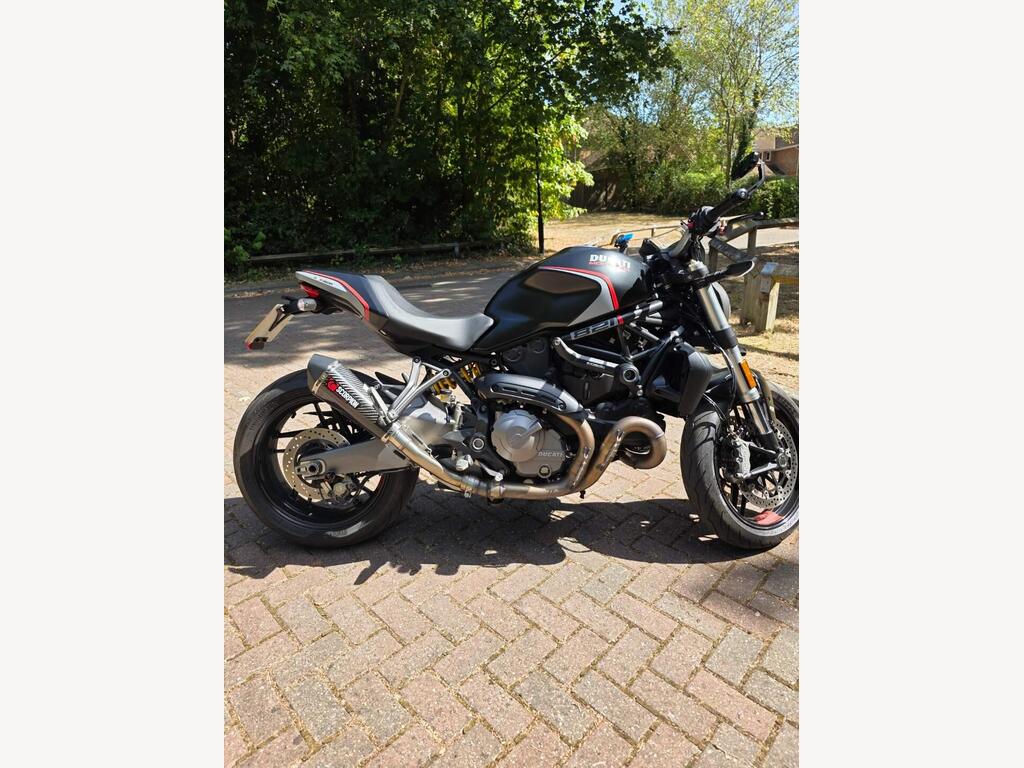 Ducati Monster 821