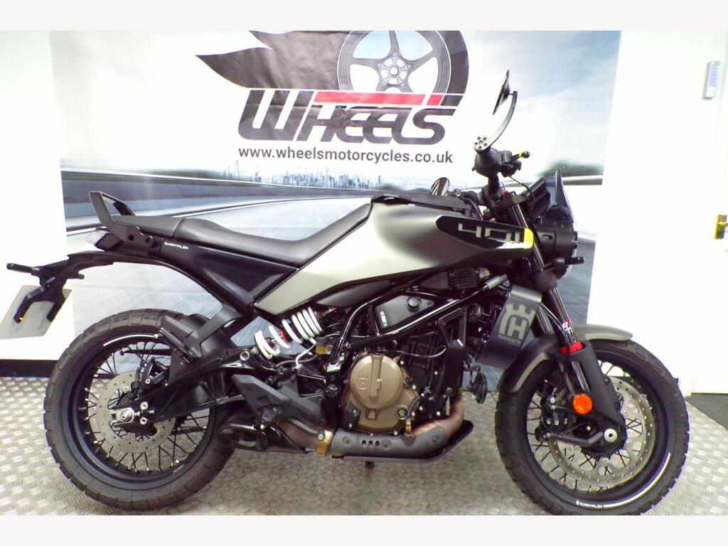 Husqvarna Svartpilen 401