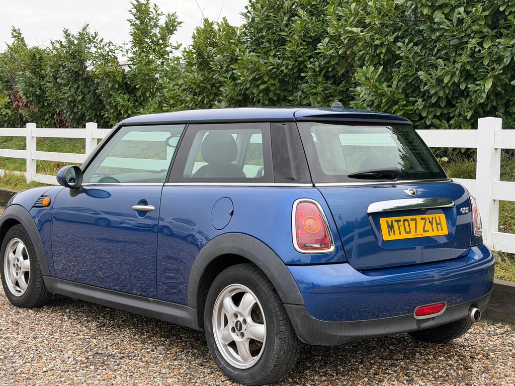 2007 MINI Hatch thumbnail 8