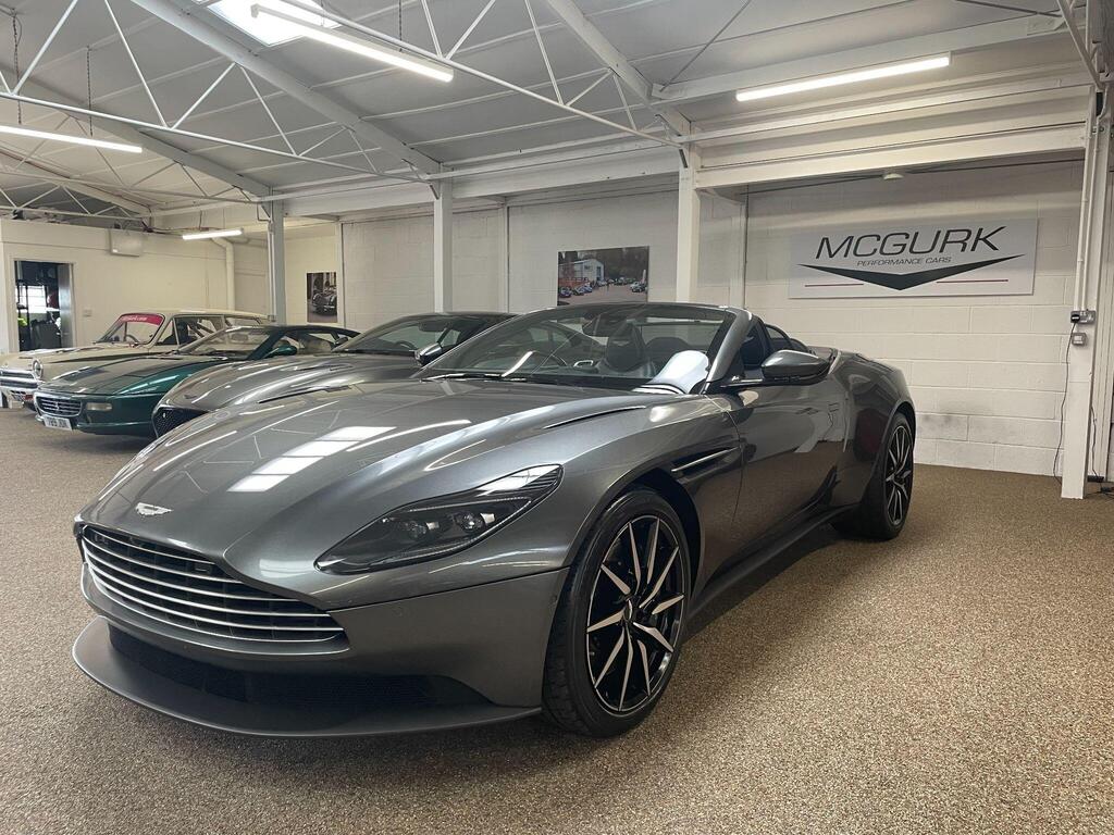 Aston Martin DB11