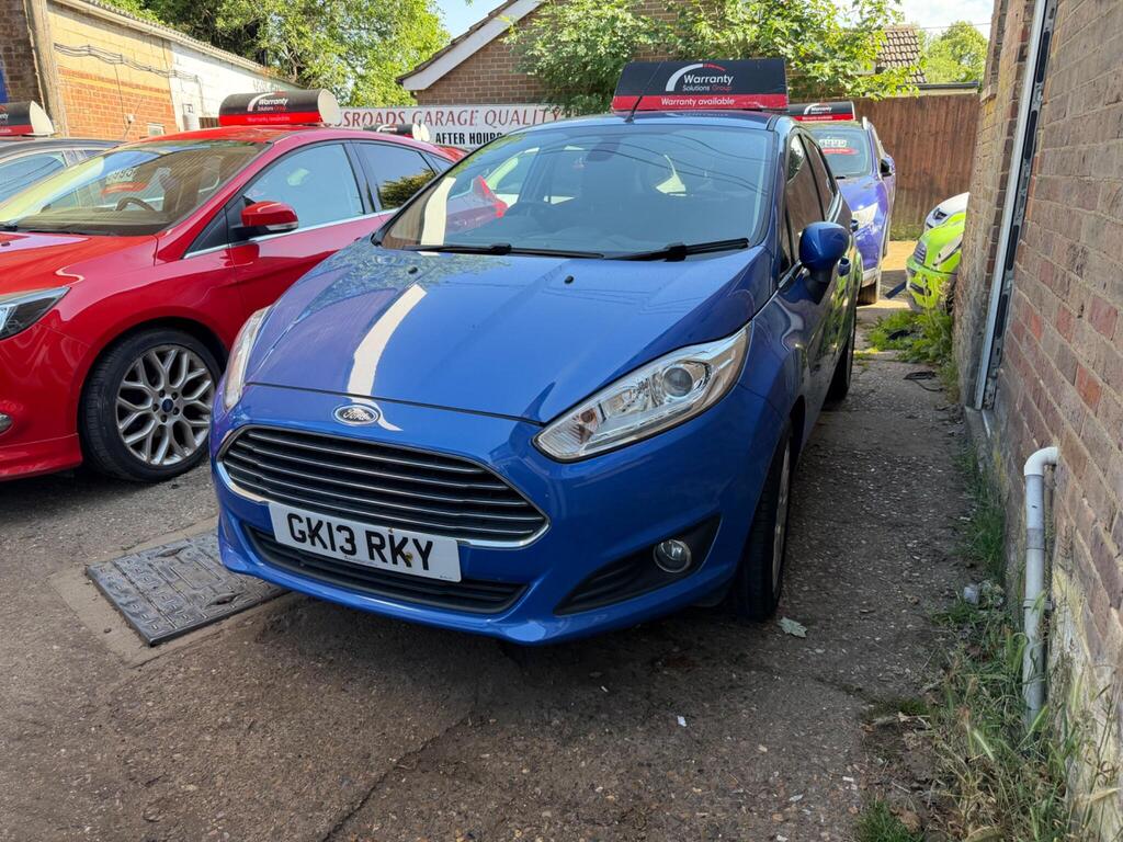 Ford Fiesta Hatchback 1.0T EcoBoost Titanium Euro 5 (s/s) 5dr