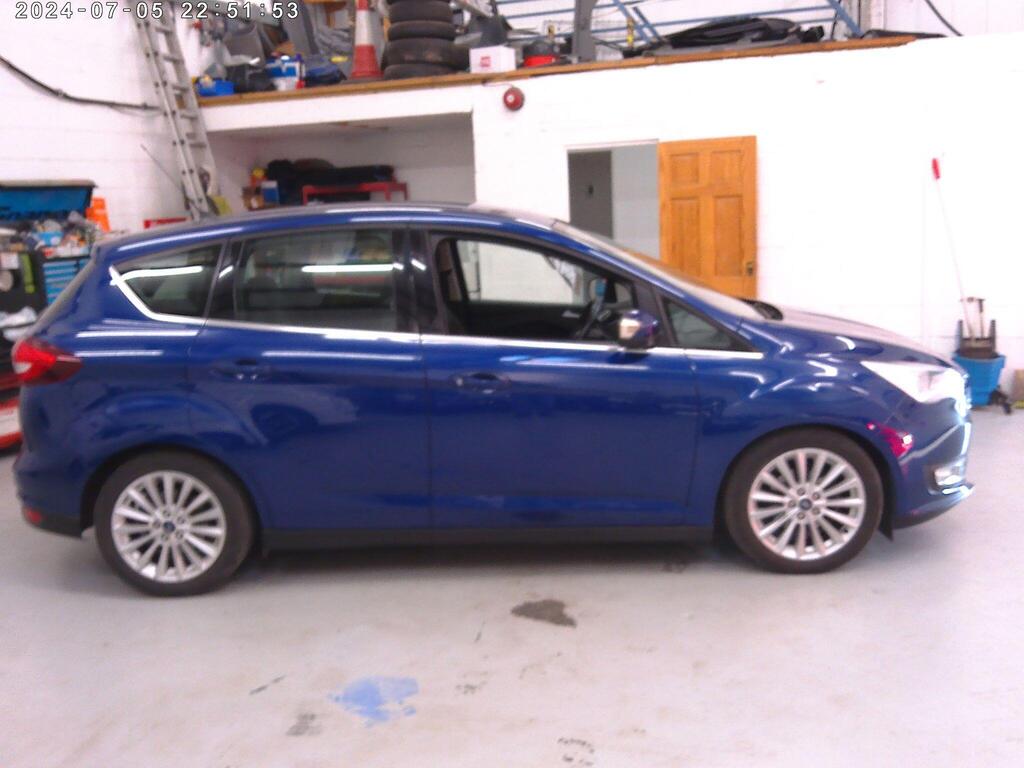 Ford C-Max MPV 1.0T EcoBoost Titanium Euro 6 (s/s) 5dr