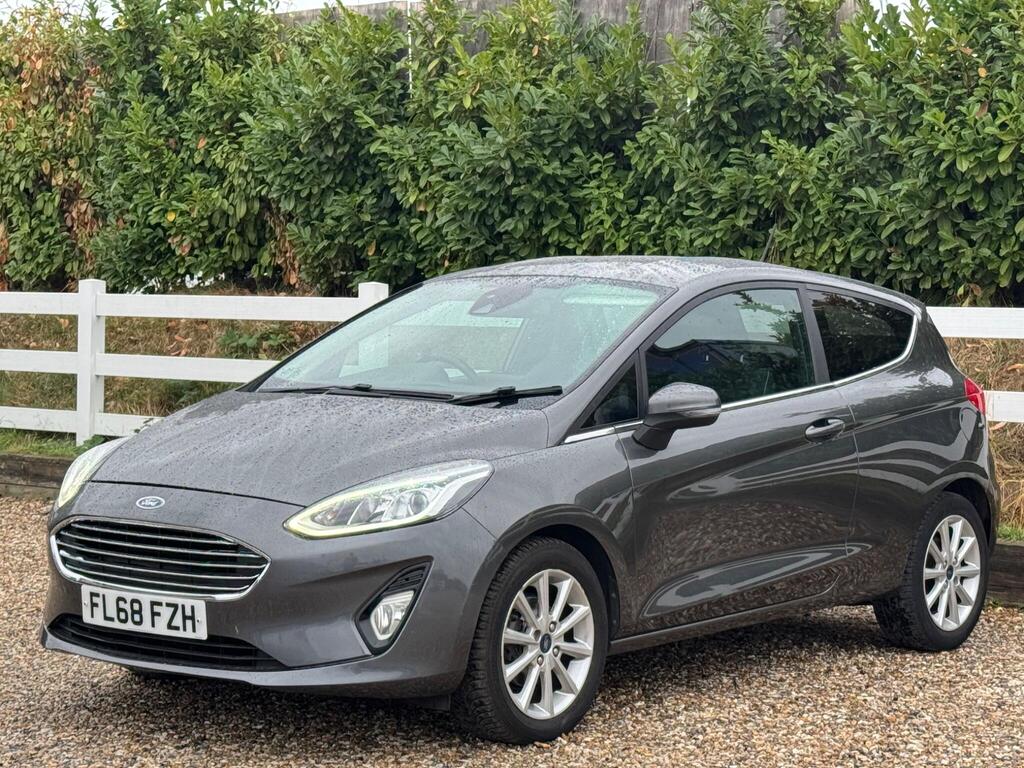 Ford Fiesta 1.0T EcoBoost Titanium Euro 6 (s/s) 3dr thumbnail 5
